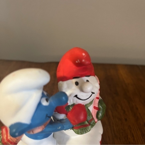 VINTAGE 1982 SMURF CHRISTMAS COLLECTABLES FIGURINE WALLACE BERRIE & CO. INC. - Picture 9 of 11